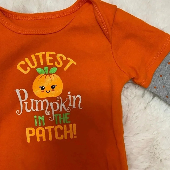 My Very First Thanksgiving Carters 6-9 months unisex onesie & cutest pumpkin - Picture 8 of 11
